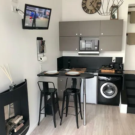 2 Lofts Cosy De Cachet Idealement Situes Au Centre De Apartament *