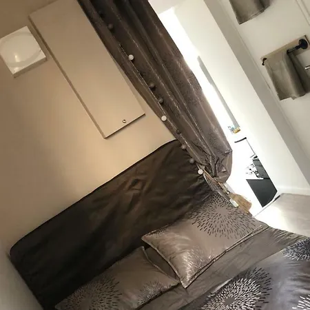 2 Lofts Cosy De Cachet Idealement Situes Au Centre De Apartament *