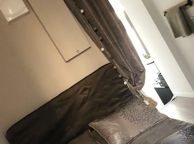 2 Lofts Cosy De Cachet Idealement Situes Au Centre De Апартаменты *